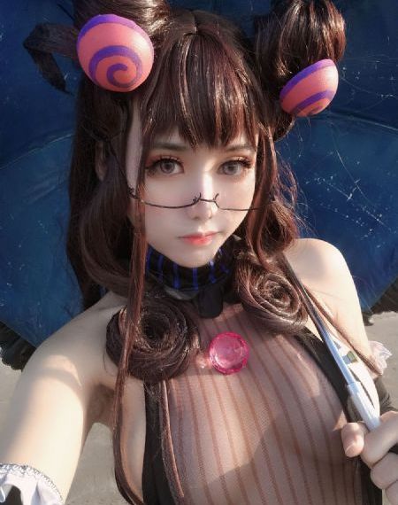 欧美牛仔裤美女图_迅雷下载电影