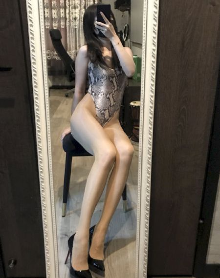 美女又爽又黄视频加内裤_免费观看高清版