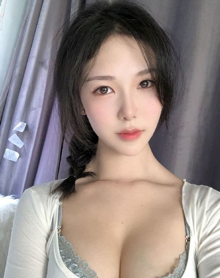 为什么晚上脱了内衣会痒_超清在线观看