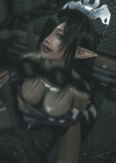 欧美性感巨乳美女_4K在线观看完整版
