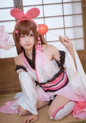 日韩美女艺术照片_DVD在线观看电视