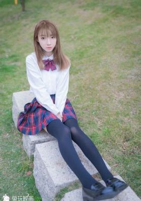 欧美时装秀礼服_吉吉电影在线观看