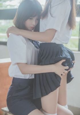 欧美头像男生小孩子_十万网红美女美酱