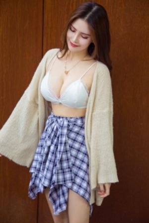 国产成人一区二区高清_十万网红美女美酱