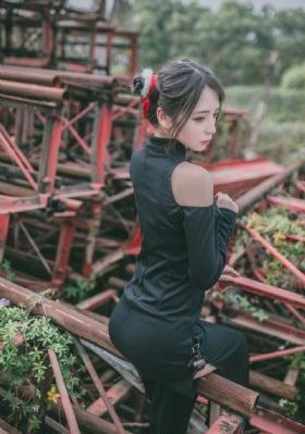 老师掀开短裙让我挺进动态_720影视在线观看