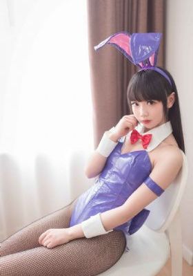 欧美海滩比基尼美女_蓝光日本电影免费